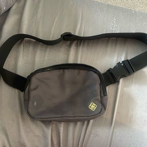 Kendra Scott belt bag